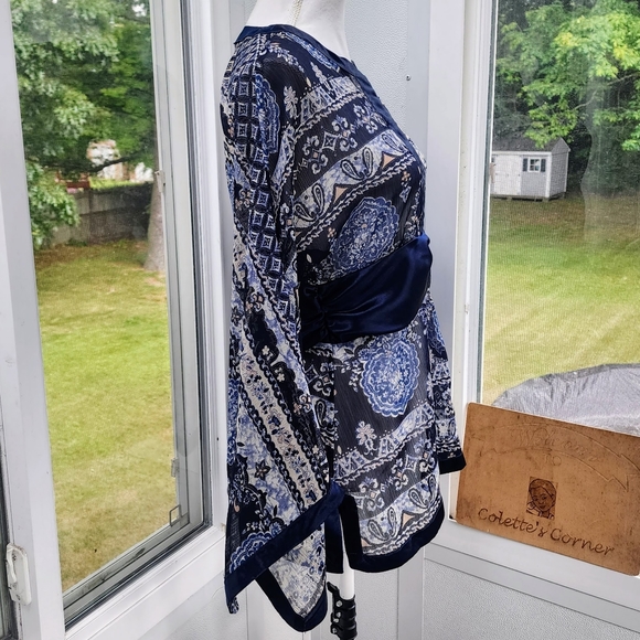 Rampage Navy Blue Satin Trim Sheer Print Waist Defined Bell Sleeve Tunic Top - Picture 7 of 14